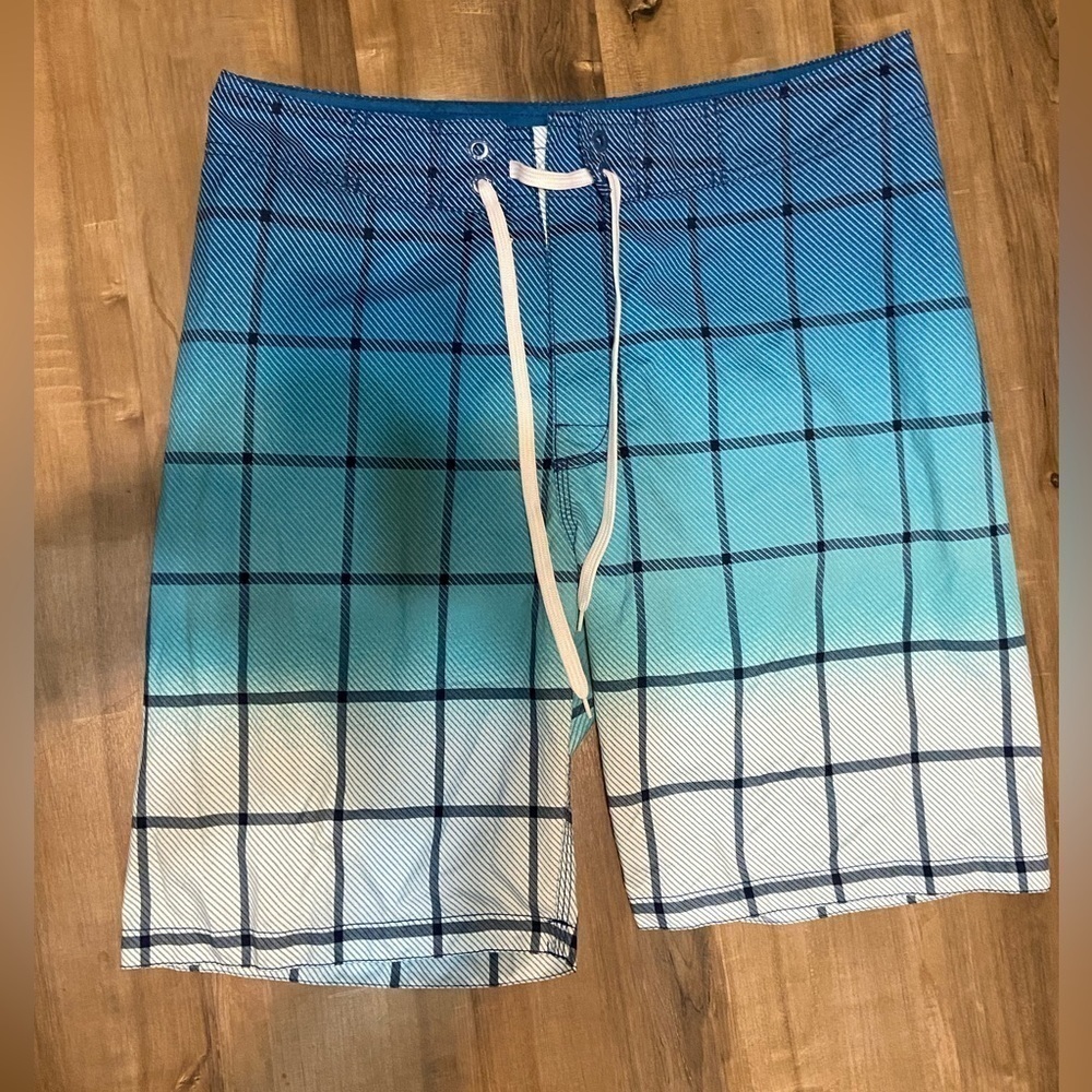 Old Navy Men’s Size Medium Swimming Trunks